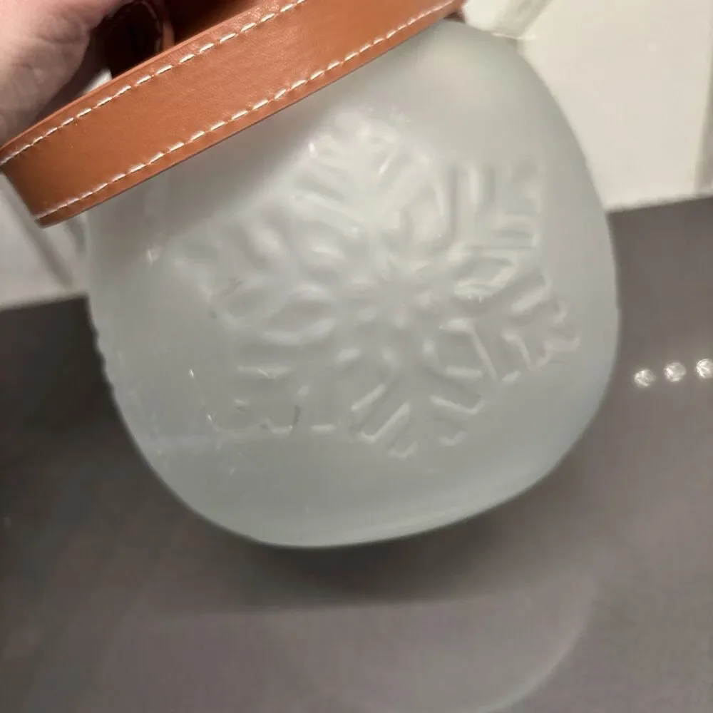 Unbranded this snowflake